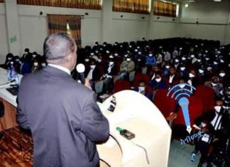 በገቢዎች ሚኒስቴር የኮምቦልቻ ቅርንጫፍ ጽሕፈት ቤት የሰጣቸው ስልጠና በታክስ አስተዳደሩ እየተፈጠሩ ያሉትን የወንጀል ድርጊቶች ለመከላከል እንደሚረዳቸው ሕግ አስከባሪዎች ተናገሩ።