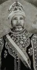 ʺጎንደር ከግንቡ ላይ ያለው ነጭ አንበጣ ፣ ከምን ሊገባ ነው አሞራው ሲመጣ”
