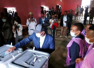 ‹‹ችግኝ እየተከልን ዴሞክራሲንም እንተክላለን›› ጠቅላይ ሚኒስትር ዐቢይ አሕመድ(ዶ.ር)