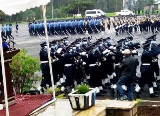 የኢትዮጵያ ፖሊስ ዩንቨርስቲ በተለያዩ መረሃ ግብሮች ያሰለጠናቸውን የፖሊስ መኮንኖች አስመረቀ።