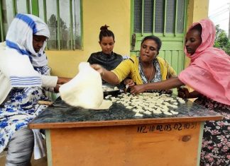 ጁንታውን ለመደምሰስ በሚደረገው የህልውና ዘመቻ የእነቴጌ ጣይቱን ታሪክ ለመድገም ቆርጠን ተነስተናል” በምዕራብ ጎጃም ዞን ለህልውና ዘመቻ ስንቅ የሚያዘጋጁ ሴት አርበኞች