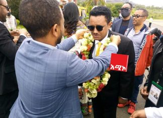 አርቲስት ቴዎድሮስ ካሳሁን (ቴዲ አፍሮ) በጎንደር አቀባበል ተደረገለት፡፡