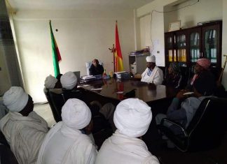 የሰሜን ጎንደር ዞን የሃይማኖት አባቶች ከዞን የሥራ ኀላፊዎች ጋር በወቅታዊ የህልውና ዘመቻ ላይ ተወያዩ፡፡