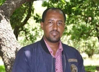 የደቡብ ጎንደር ዞን ዋና አስተዳዳሪ ቀለመወርቅ ምህረቴ ለክብርና ለህልውና ዘመቻ የአርበኝነት ጥሪ አቀረቡ፡፡