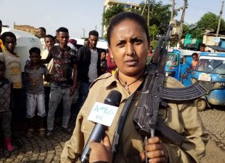 የክልሉ መንግሥት ያስተላለፈውን ሕዝባዊ ጦርነት ለመቀላቀል መዘጋጀታቸውን የወረታ ከተማ ነዋሪዎች ገለጹ።
