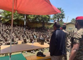 ምክትል ጠቅላይ ሚኒስትርና የውጭ ጉዳይ ሚኒስትር ደመቀ መኮንን በወሎ ግንባር የሚገኘውን የሀገር መከላከያ ሠራዊት፣ የአማራ ልዩ ኀይልና ሚሊሻ አባላት በግንባር ተገኝተው አበረታቱ።