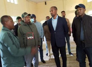 የአማራ ክልል ባለሃብቶች በሽብርተኛው ትህነግ ወረራ ጉዳት ለደረሰባቸው ወገኖች ከ11 ሚሊዮን ብር በላይ ግምት ያለው ድጋፍ አደረጉ፡፡