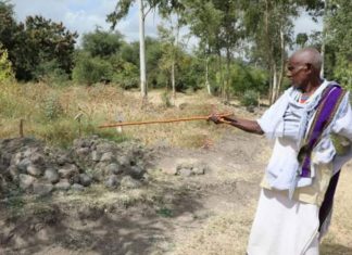 አሸባሪው ትህነግ በቆቦ ከተማ በአንድ ቀን 89 ንጹሃንን ገድሎ በጅምላ መቅበሩን የአካባቢው ነዋሪዎች ተናገሩ።
