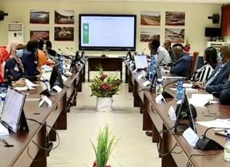 ጠቅላይ ሚኒስትር ዐቢይ አሕመድ በተገኙበት የፌደራል ተቋማት የ100 ቀናት አፈጻጸም የግምገማ መድረክ በህዳሴው ግድብ በመካሄድ ላይ ነው፡፡