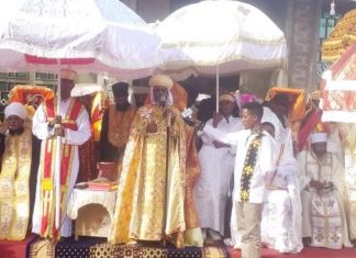 “ዜጎች ሁሉ ተዋደው በመሥራት ከድህነት መውጣት አለባቸው” ብፁዕ አቡነ አብርሃም