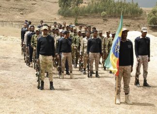 የደሴ ዙሪያ ወረዳ አሥተዳደር አሸባሪውን የትግራይ ቡድን ለመደምሰስ በተካሄደው የኅልውና ዘመቻ በጀግንነት ተጋድሎ ለፈጸሙ የጸጥታ ኀይሎች እውቅና ሰጠ።