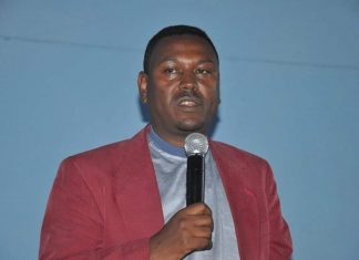 በምንጃር ሸንኮራ ወረዳ አሞራ ቤት አውራ ጎዳና ንዑስ ቀበሌ ላይ ጉዳት ያደረሱ ታጣቂዎችን ተጠያቂ ለማድረግ የሰሜን ሸዋ ዞን እና የምሥራቅ ሽዋ ዞን እየሠሩ እንደኾነ ተገለጸ፡፡