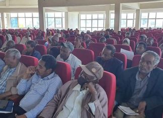 “የህዳሴ ግድብ ግንባታ ሌሎችንም ታላላቅ ፕሮጀክቶች መሥራት እንደምንችል ያረጋገጥንበትና አቅማችን የተገነባበት የአንድነታችን ማረጋገጫ ነው” የደብረታቦር ዩኒቨርሲቲ ፕሬዚዳንት አነጋግረኝ ጋሻው (ዶ.ር)