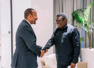 “ዛሬ ከሰዓት በኋላ የኡጋንዳ ሪፐብሊክ ፕሬዝዳንት ካጉታ ሙሴቬኒን መልዕክት ለማድረስ የመጡትን የኡጋንዳ የፍትህና የሕገ መንግሥት ጉዳዮች ሚኒስትር የተከበሩ ኖበርት ማኦን ተቀብያለሁ። በሁለትዮሽ እና ቀጠናዊ ጉዳዮች ላይም ውይይት አድርገናል።” ጠቅላይ ሚኒስትር ዐቢይ አሕመድ (ዶ.ር)