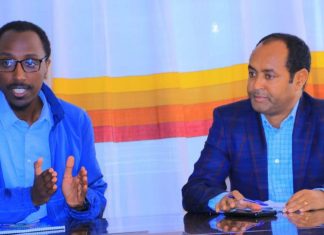 የሰላም ግንባታ ሥራዎችን ውጤታማ ለማድረግ ኅብረተሰቡን ያሳተፈ ተደጋጋሚ ሕዝባዊ ውይይት መደረጉን ማዕከላዊ ጎንደር ዞን አስታወቀ።