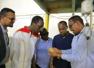በፌዴራል መንግሥት እየተሠሩ ያሉ ፕሮጀክቶች ባለመጠናቀቃቸው በኅብረተሰቡ ዘንድ ቅሬታ እያስነሱ መኾናቸው ተገለጸ።
