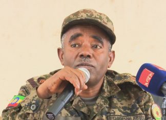 “ሰላምን በማረጋገጥ ተገቢውን ሕዝባዊ አገልግሎት መስጠት የመንግሥት ሠራተኞች ኀላፊነት ሊኾን ይገባል” የምሥራቅ ጎጃም ዞን ኮማንድ ፖስት