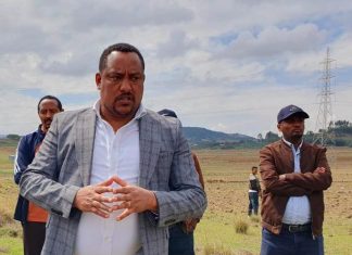 በደብረ ብርሃን ከተማ አሥተዳደር ለ245 የመኖሪያ ቤት ኅብረት ሥራ ማኅበራት የመኖሪያ ቤት መገንቢያ ቦታ ማስረከብ ተጀመረ።