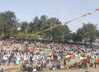 ሕዝባዊ የድጋፍ ሰልፍ በሰሜን ጎንደር ደባርቅ ከተማ እየተካሄደ ነዉ።