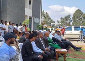 የአዲስ አበባ ምክር ቤት አባላት የኮሪደር ልማት ተነሺዎች ያሉበትን ሁኔታ ተዘዋውረው ተመለከቱ።