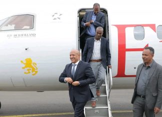 በምክትል ጠቅላይ ሚኒስትር ተመሥገን ጥሩነህ የተመራ የከፍተኛ መሪዎች ልዑክ የልማት ሥራዎችን ለመመልከት ኮምቦልቻ ገባ።