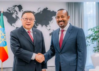 ጠቅላይ ሚኒስትር ዐቢይ አሕመድ (ዶ.ር)የቻይና ኮሚኒኬሽን እና ኮንስትራክሽን ካምፓኒ (ሲሲሲሲ) ሊቀመንበር ዋንግ ቶንግዙን በጽሕፈት ቤታቸው ተቀብለዋል።