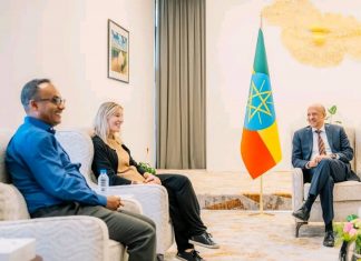 ምክትል ጠቅላይ ሚኒስትር ተመሥገን ጥሩነህ ከቢግ ዊን ፊላንትሮፒ መሥራች እና ፕሬዝዳንት ጄሚ ኩፐር እና ቡድናቸው ጋር ተወያዩ።