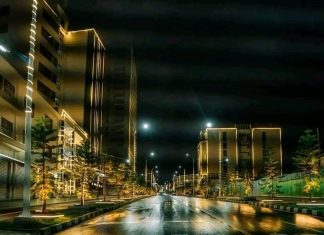 “አዲስ አበባን እንደ ስሟ አዲስ እናደርጋታለን ብለው ነበር ክቡር ጠቅላይ ሚኒስትር። ቃል በተግባር እየተፈጸመ መሆኑን ትናንት ባደረግነው ጉብኝት አረጋግጠናል። ሰፋፊ ጎዳናዎች፣ ምቹ የእግረኛና የብስክሌት መንገዶች፣ አረንጓዴ አካባቢ፣ ንጹሕና ዘመናዊ የመጸዳጃ ቤቶች፣ የተግባቡና የተዋቡ የግንባታ መልኮች፣ አዲስ አበባን እየቀየሯት ነው።