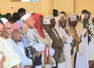 “ሕዝበ ሙስሊሙ የዒድ አል አድሃ (ዓረፋ) በዓልን ሲያከብር የቆየውን የመረዳዳት እና የአብሮነት እሴቱን የበለጠ በማጠናከር ሊኾን ይገባል” የምሥራቅ ጎጃም ዞን ሸሪዓ ፍርድ ቤት ዳኛ ሼህ ወለላው ሰይድ