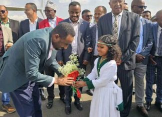 በብልጽግና ፓርቲ የአማራ ክልል ቅርንጫፍ ጽሕፈት ቤት ኀላፊ ይርጋ ሲሳይ የፍቅርና የልማት ከተማ በሆነችው ጅማ ከተማ ደማቅ አቀባበል ተደረገላቸው።