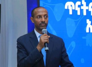 ኢትዮጵያ ከደቡብ ኮሪያ ልምድ መውሰዷ ጠንካራ ኢኮኖሚ ለመገንባት ትልቅ እገዛ እንደሚያደርግ የኢንዱስትሪ ሚኒስትሩ መላኩ አለበል ገለጹ።