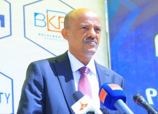 “ባለሃብቶች በወሰዱት መሬት ላይ ፈጥነው በማልማት ራሳቸውን፣ ሕዝብን እና ሀገርን ተጠቃሚ በሚያደርግ ተግባር ላይ መሰማራት አለባቸው” ርእሰ መሥተዳድር አረጋ ከበደ