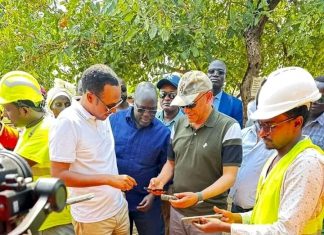 ምክትል ጠቅላይ ሚኒስትር ተመስገን ጥሩነህ በጋምቤላ ክልል የሚገኘውን የአኮቦ ኢትኖ የማዕድን ኩባንያ ጎበኙ፡፡