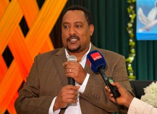 በአማራ ክልል ሰላም እና ጸጥታ ቢሮ የሸዋ ቀጣና የሁለት ወራት የመስክ ስምሪት የአፈጻጸም ግምገማ እየተካሄደ ነው።