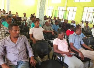 “የታሪክም የትውልድም ተወቃሽ ላለመኾን ጦርነት ይብቃን” በምዕራብ ጎንደር ዞን የገንዳ ውኃ ከተማ አሥተዳደር የመንግሥት ሠራተኞች።