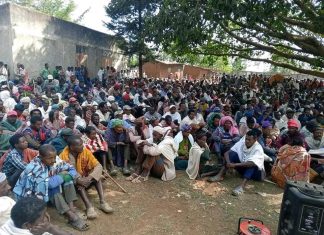 በምስራቅ ጎጃም ዞን 24 የወረዳ እና የከተማ አሥተዳደሮች ሕዝባዊ የሰላም ኮንፈረንስ እየተካሄደ ነው።
