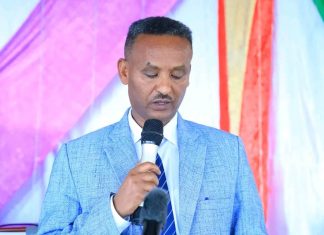 “ከ1 ሺህ 300 በላይ ጫካ የገቡ ኀይሎች ወደ ሰላማዊ ሕይዎት ተመልሰዋል” የደቡብ ጎንደር ዞን አሥተዳደር