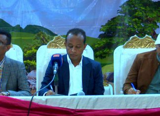 የጎንደር ከተማን ችግር መፍታት የሚቻለው መሪዎች እና የመንግሥት ሰራተኞች ተግባብተው መሥራት ሲችሉ እንደኾነ ተጠቆመ።