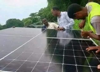 በፀሐይ ኃይል የሚሠራ የውኃ መሳቢያ ሞተር ለአርሶ አደሮች ድጋፍ ተደረገ።