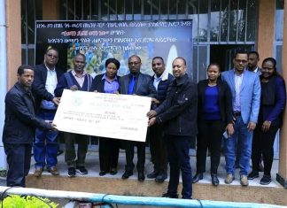 ሕዝብ ተወካዮች ምክር ቤት በጎፋ ዞን በመሬት መንሸራተት አደጋ ለተፈናቀሉ ዜጎች ከ5 ሚሊዮን ብር በላይ ድጋፍ አደረገ።