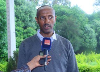 በጎንደር ከተማ የተጀመሩ መሰረተ ልማቶች በተያዘላቸው ጊዜ ለማጠናቀቅ እየተሠራ መኾኑን የኢንዱስትሪ ሚኒስትር መላኩ አለበል ተናገሩ።