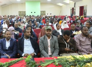 የተማሪዎች ምገባ ፕሮግራምን በማስቀጠል በ2017 የትምህርት ዘመን የተሻለ ውጤት ለማስመዝገብ እንደሚሠራ የኮምቦልቻ ከተማ አሥተዳደር ትምህርት መምሪያ አስታወቀ።