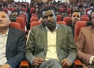 “ከሰላም ሥራችን ጎን ለጎን ሕዝቡ አጥብቆ የሚሻውን የልማት ጥያቄ ለመመለስ በትኩረት እንሠራለን” የምዕራብ ጎጃም ዞን ዋና አሥተዳደር