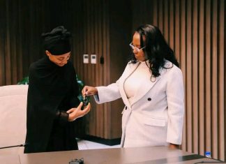 የአዲስ አበባ ከተማ አሥተዳደር ልጇን በግፍ ለተነጠቀቸው የሕጻን ሄቨን እናት የመኖሪያ ቤት አበረከተ።