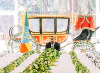 ጠቅላይ ሚኒስትር ዐቢይ አሕመድ ዛሬ የሚኒስትሮች ምክር ቤትን በመሰብሰብ የማክሮ ኢኮኖሚ እድገት እና ቁልፍ የክዋኔ መስፈሪያዎች የቀረቡበትን የካቢኔ የ100 ቀን የአፈፃፀም ግምገማ አስጀምረዋል።