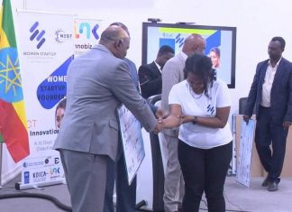 ሴቶች በዲጂታል ዘርፉ የኢኮኖሚ ተጠቃሚ እንዲኾኑ መደገፍ እንደሚገባ በለጠ ሞላ (ዶ.ር) አሳሰቡ።