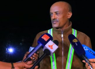 ኅብረተሰቡ ለሰላሙ እየተጋ በልማቱም እንዲያግዝ ርዕሰ መሥተዳድር አረጋ ከበደ ጥሪ አቀረቡ።