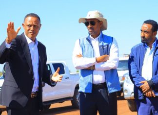 “ጣናን ተንተርሳ የተመሠረተችው ባሕር ዳር ከተማ ቱሪዝም ዋነኛ መወዳደሪያዋ ነው” የኢንዱስትሪ ሚኒስትር መላኩ አለበል
