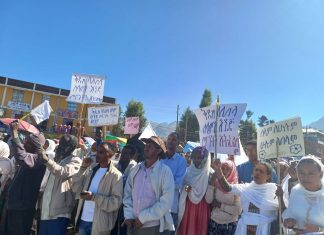 “ሰላም ለሁሉም ሁሉም ለሰላም” በሚል መልእክት በላሊበላ ከተማ ሰላማዊ ሰልፍ እየተካሄደ ነው።