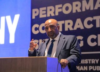 የከፍተኛ ትምህርት ተቋማት የሕዝቡን ሕይዎት ለማሻሻል እንዲሠሩ የትምህርት ሚኒስትሩ ፕሮፌሰር ብርሃኑ ነጋ አሳሰቡ።
